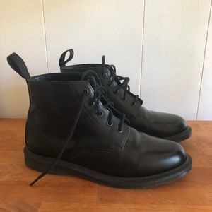 Dr Martens Emmeline Boots
